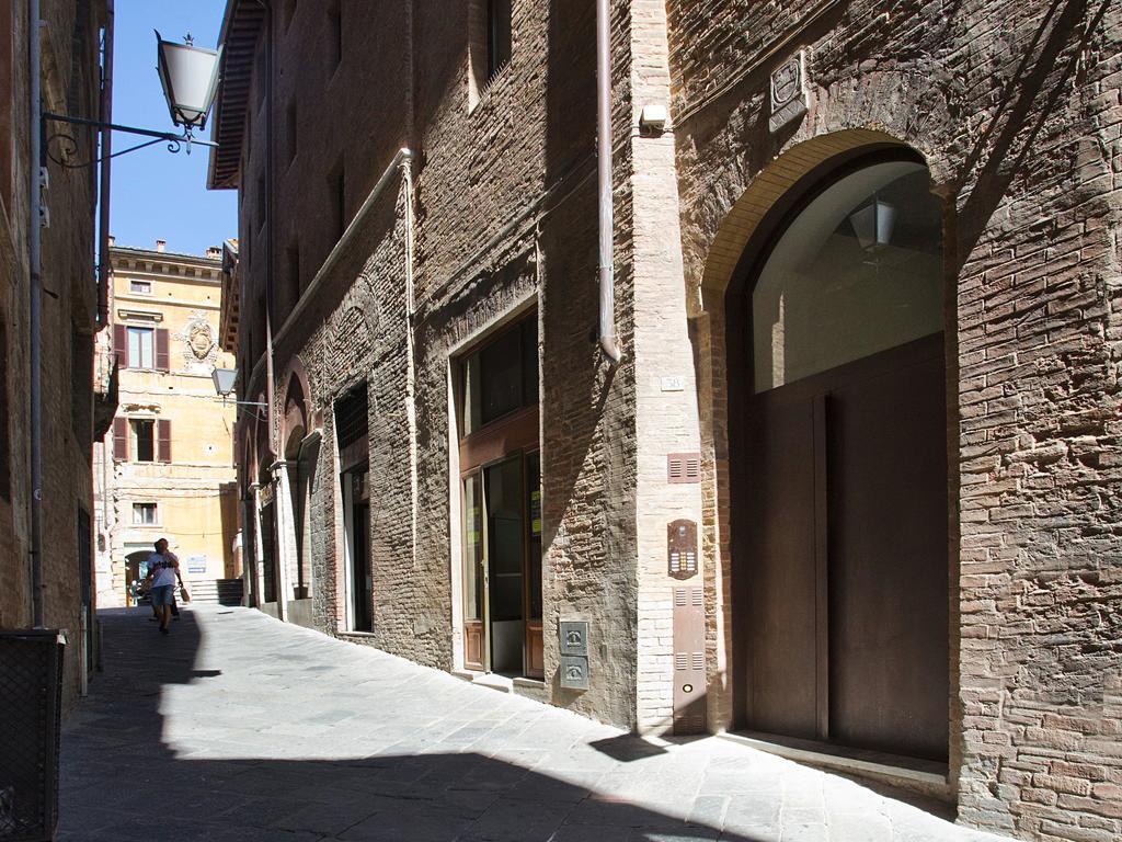 Il Tolomei - Central In The Middle Of Main Street Siena Ruang foto